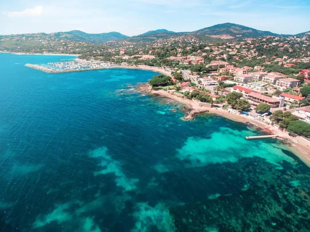 Apartment Les Issambres, Appt 4 Personnes, Vue Mer Sur La Baie De Saint Tropez Et Le Golfe De Sainte Maxime